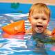 Как научить ребенка плавать – полезные советы и упражнения
